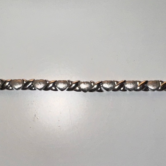 Sterling Silver heart bracelet. 7 inches. Never worn! - Picture 4 of 5